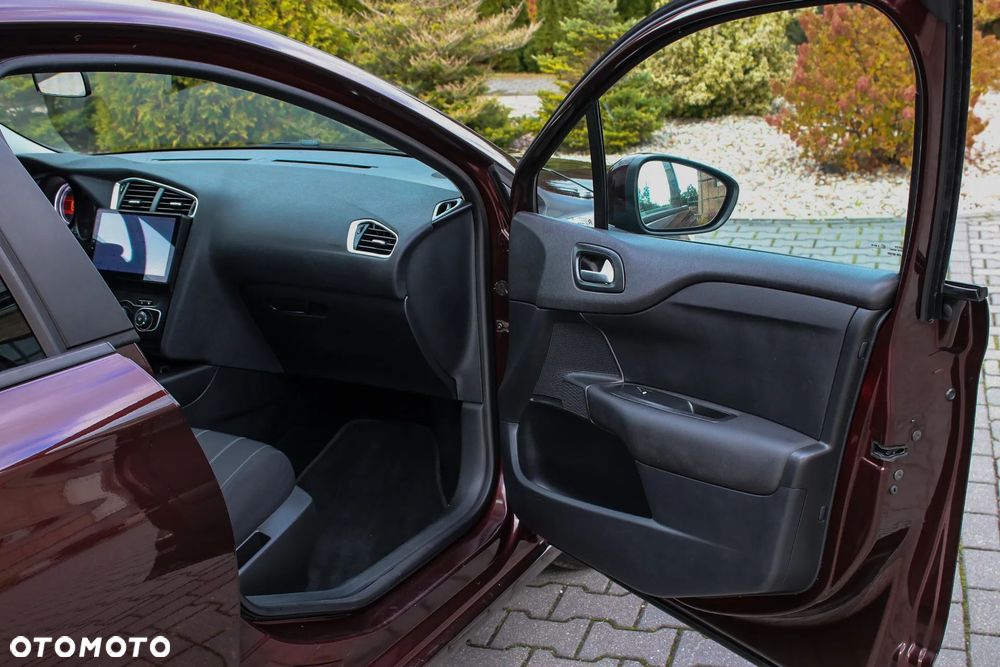 Citroën C4 VTi 120 Exclusive - 21