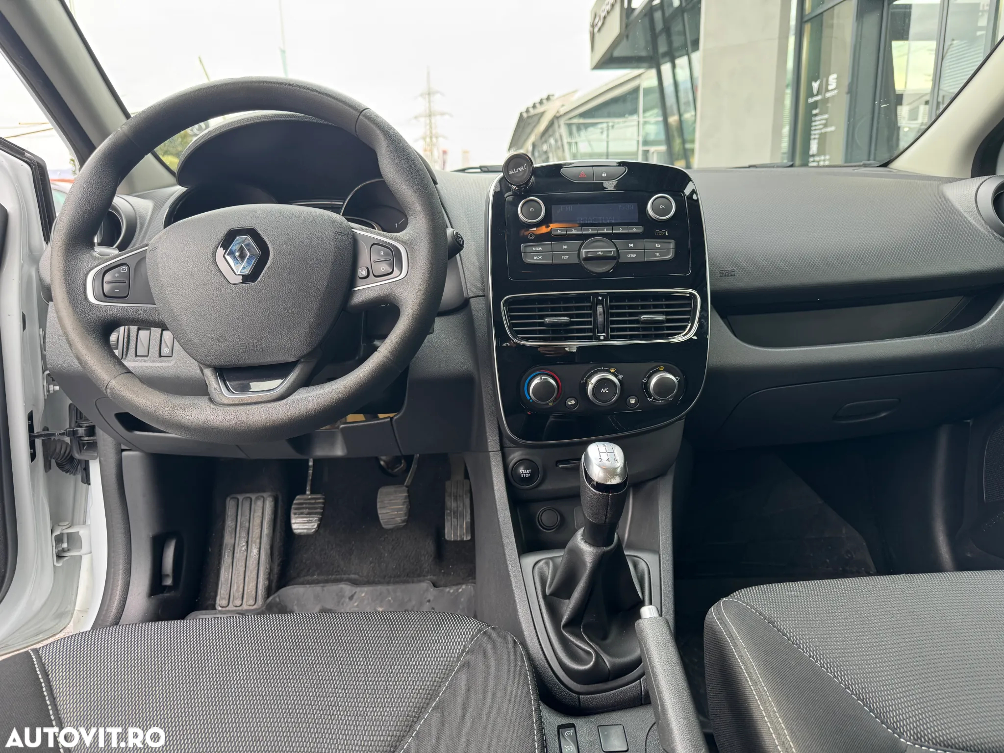 Renault Clio IV TCe Zen - 13