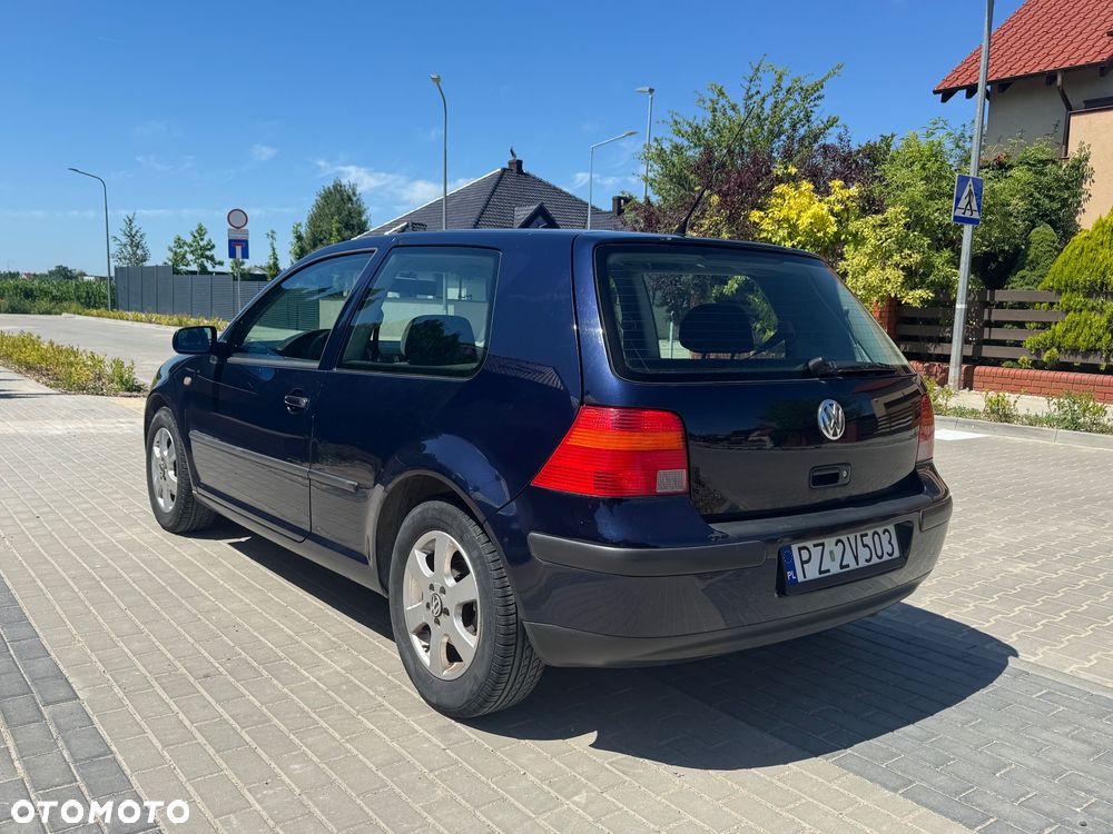 Volkswagen Golf 1.6 - 3