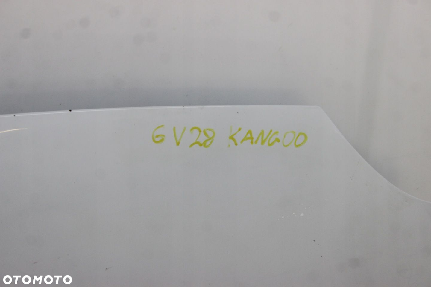 RENAULT KANGOO II 2007R- MASKA POKRYWA SILNIKA OV369 - KOD LAKIERU - 16