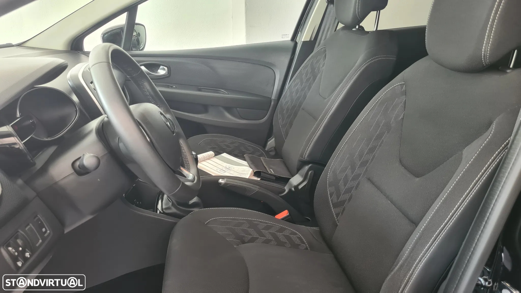 Renault Clio Sport Tourer 0.9 TCe Limited - 16
