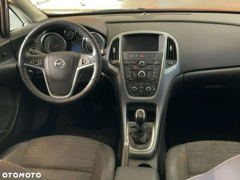 Opel Astra 1.4 Turbo Innovation - 4