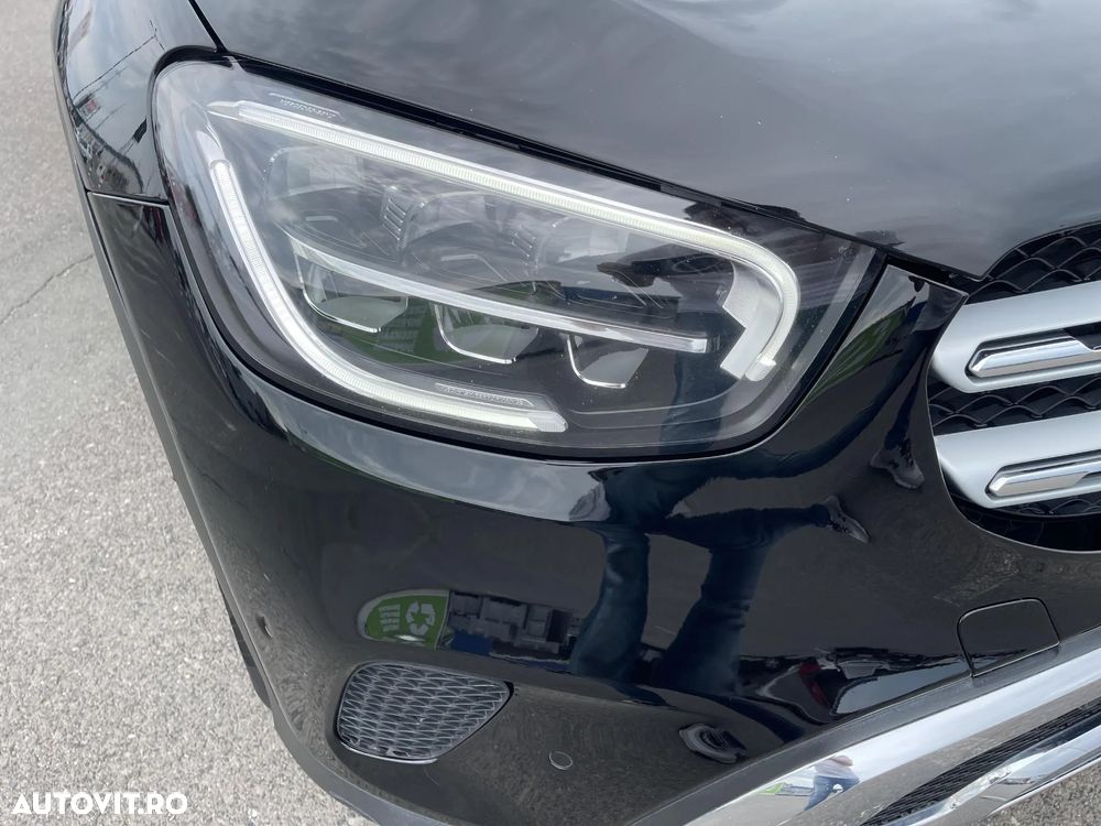 Mercedes-Benz GLC - 33