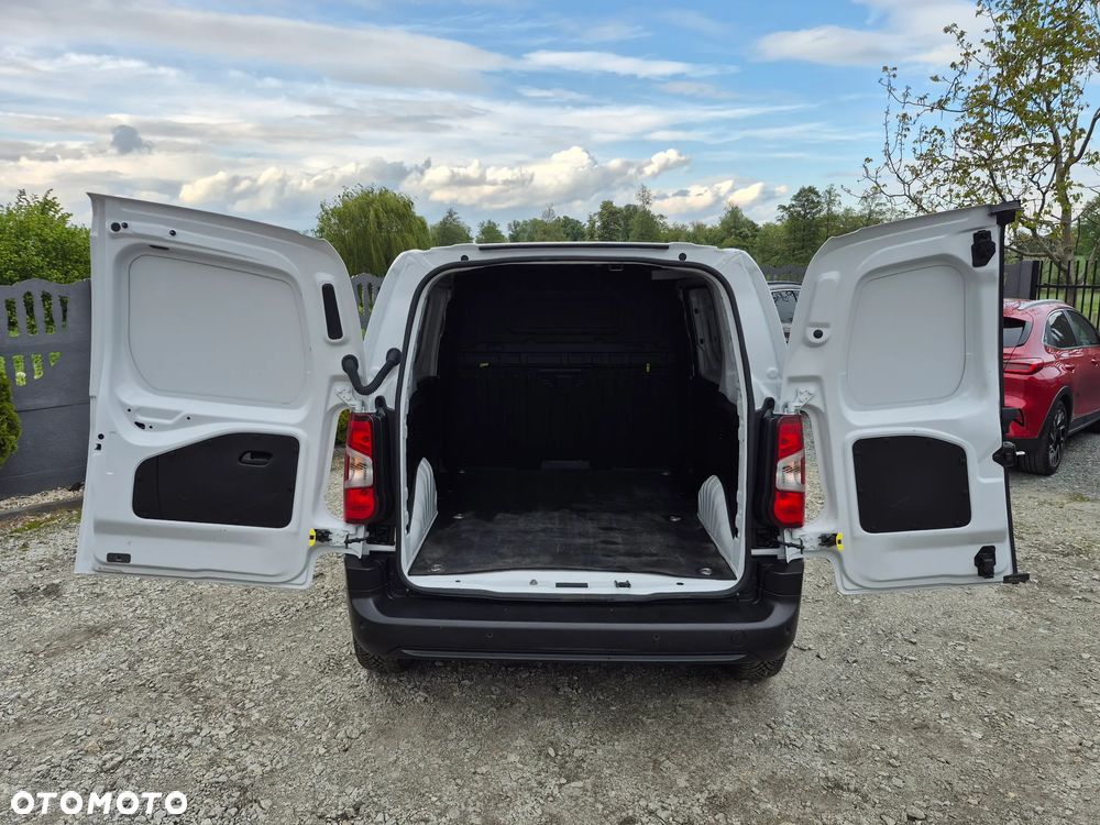 Opel COMBO - 15