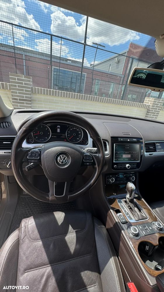 Volkswagen Touareg 3.0 V6 TDI BMT - 9