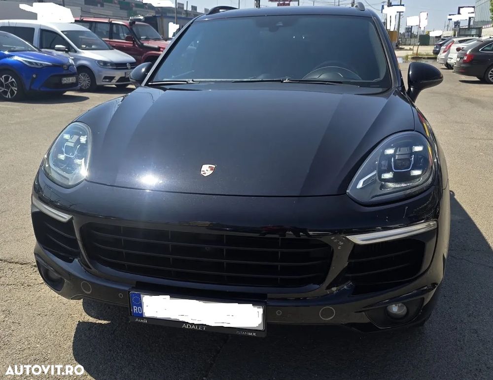 Porsche Cayenne 3.0 L - 1