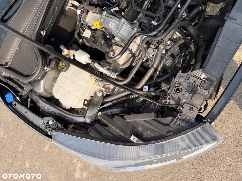 Ford Focus 1.0 EcoBoost Hybrid ST-LINE - 21