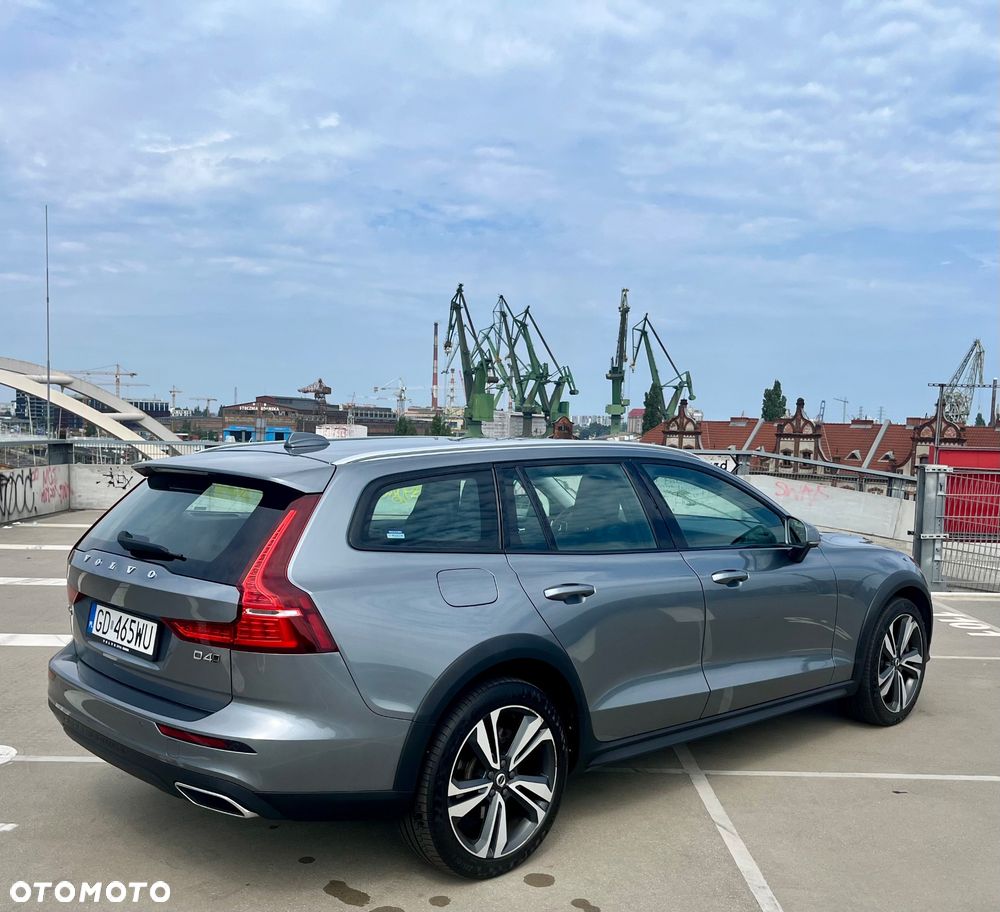 Volvo V60 Cross Country Pro D4 AWD - 11