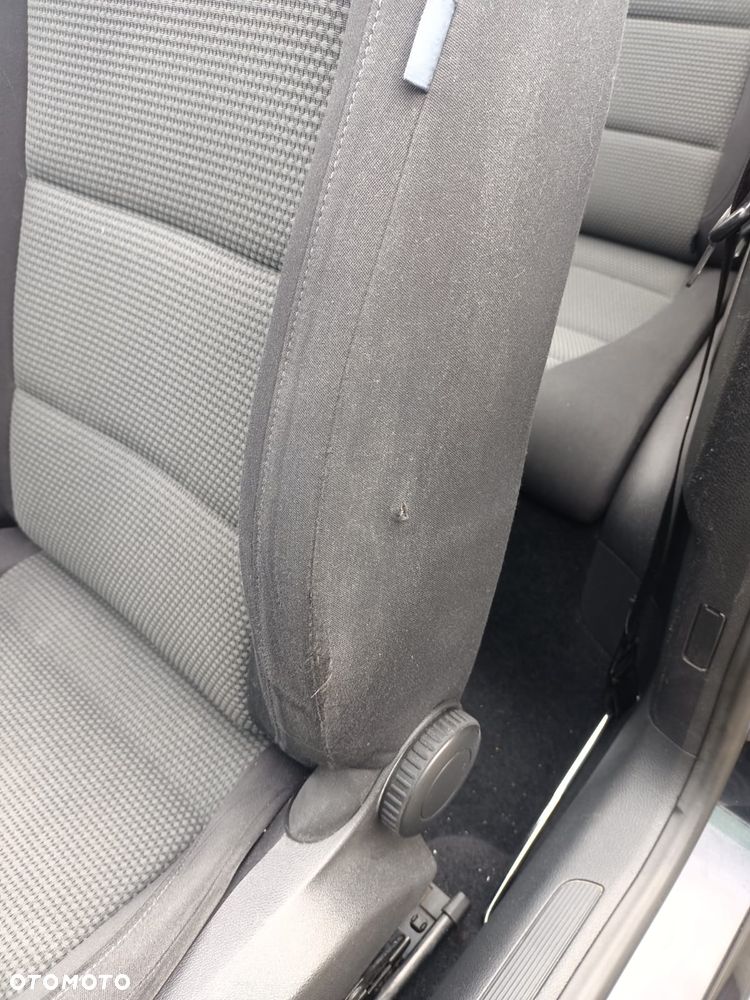 Volkswagen Golf - 4