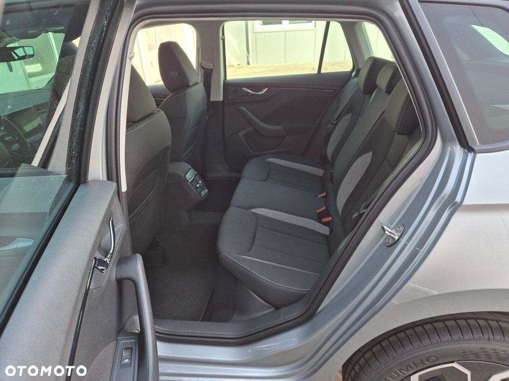 Skoda Kamiq 1.5 TSI Drive - 17