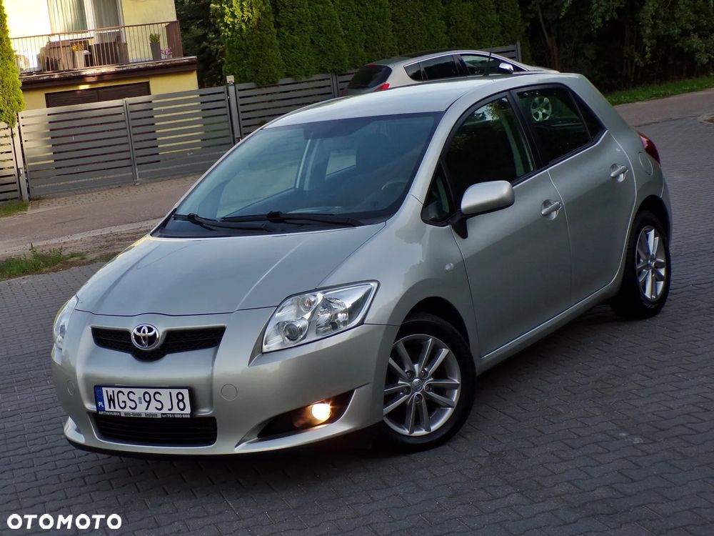 Toyota Auris 1.4 D-4D Life+ - 11