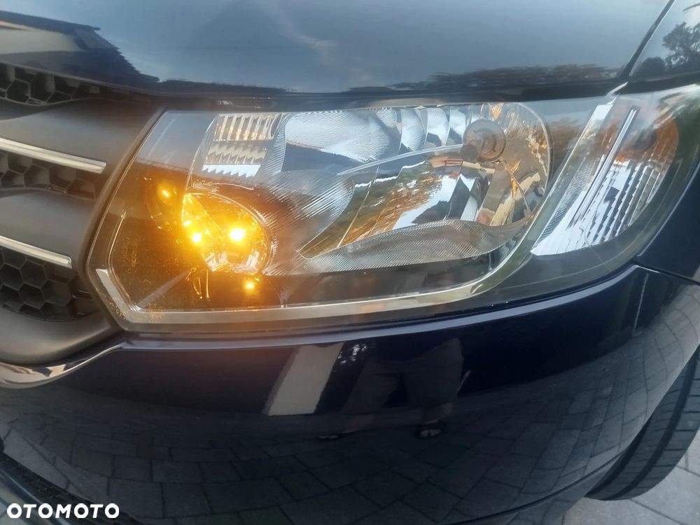 Dacia Sandero 1.2 16V 75 Laureate - 24