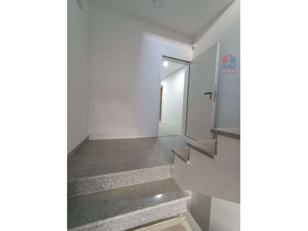 MAGNÍFICO APARTAMENTO T3 NOVO! - Grande imagem: 3/28