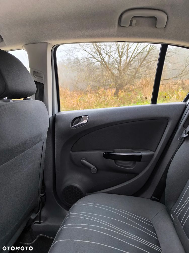 Opel Corsa 1.4 16V Enjoy - 13