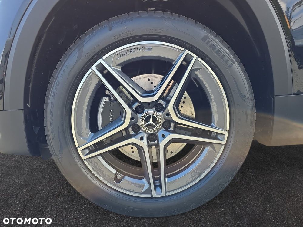 Mercedes-Benz GLB - 9