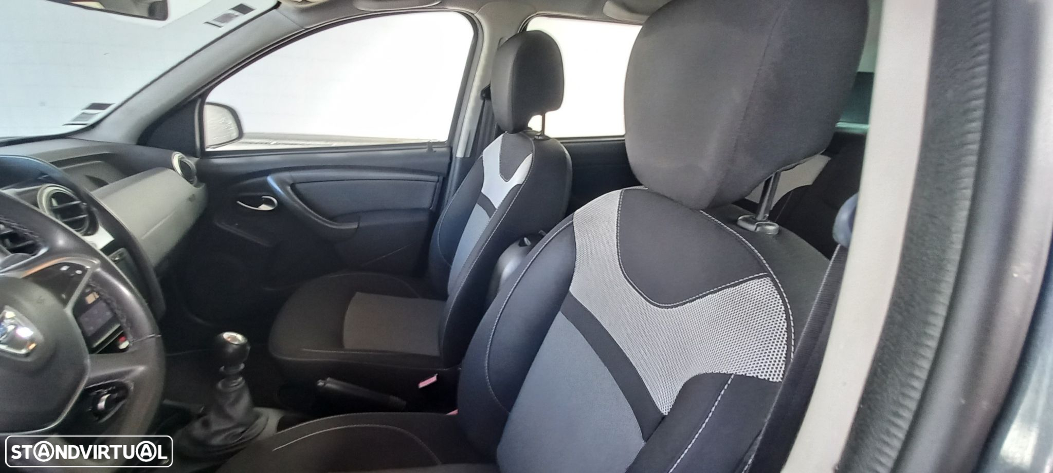 Dacia Duster 1.5 dCi SL Black Shadow - 6