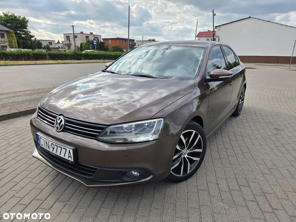 Volkswagen Jetta 1.2 TSI Comfortline - 5