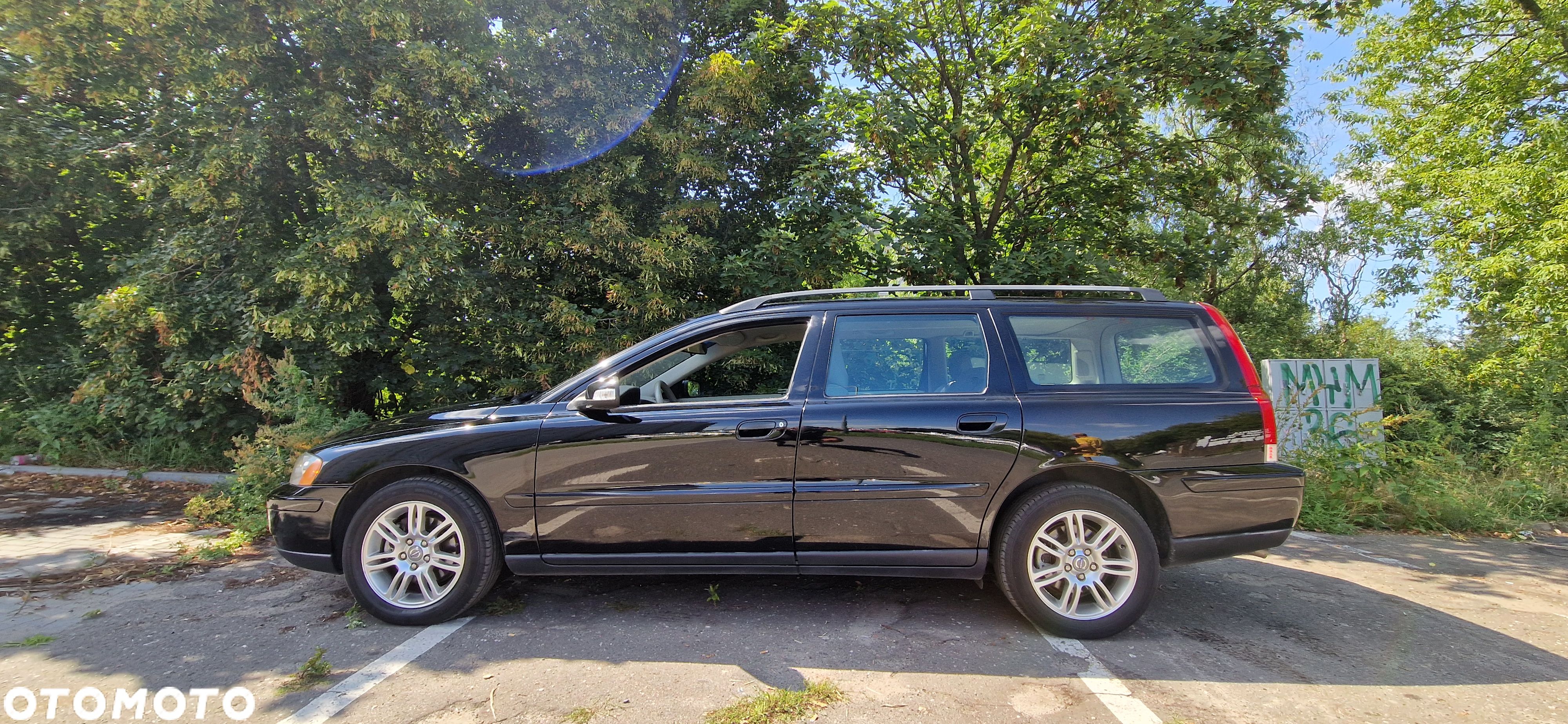 Volvo V70 2.4 Comfort - 1