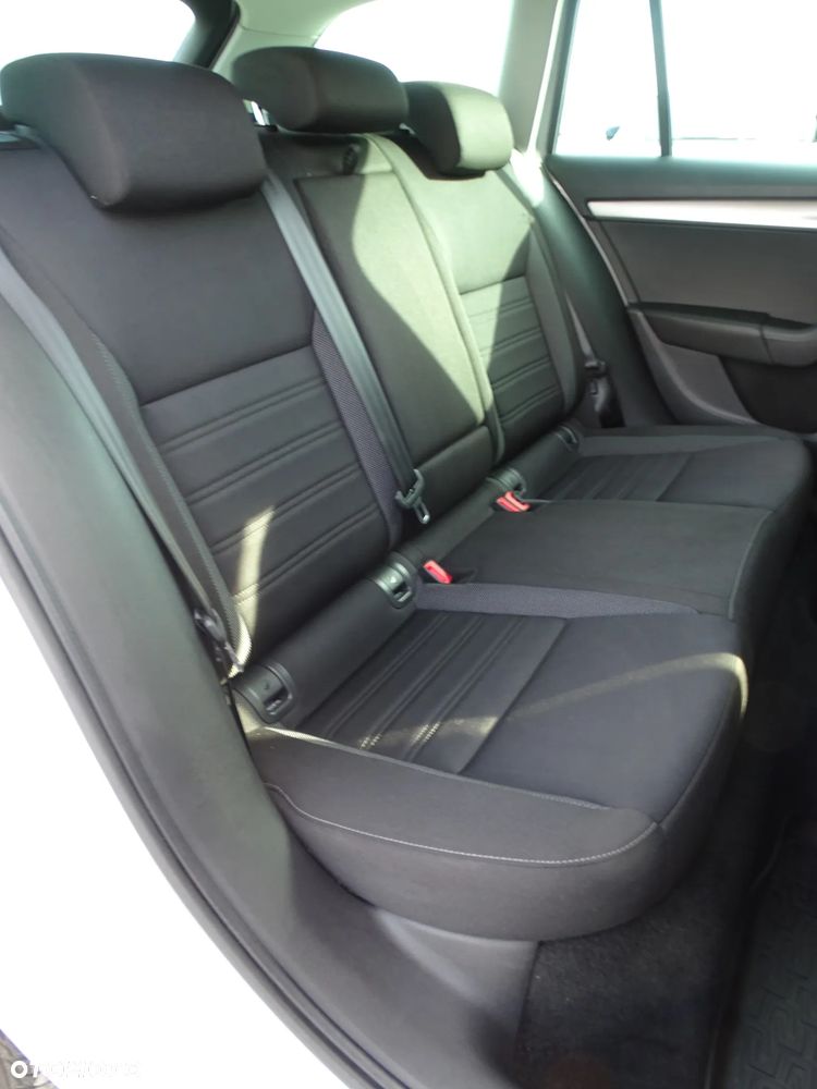 Skoda Octavia 1.5 TSI ACT Ambition DSG - 25