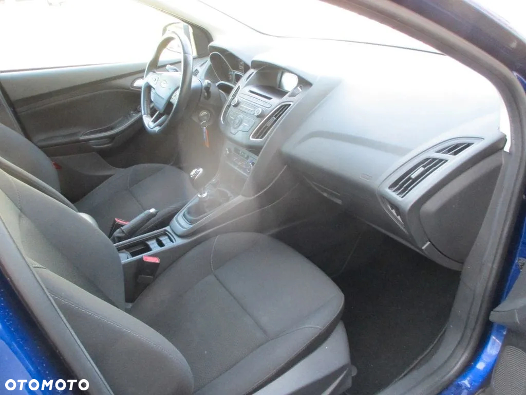 Ford Focus 1.6 Gold X (Trend) - 16