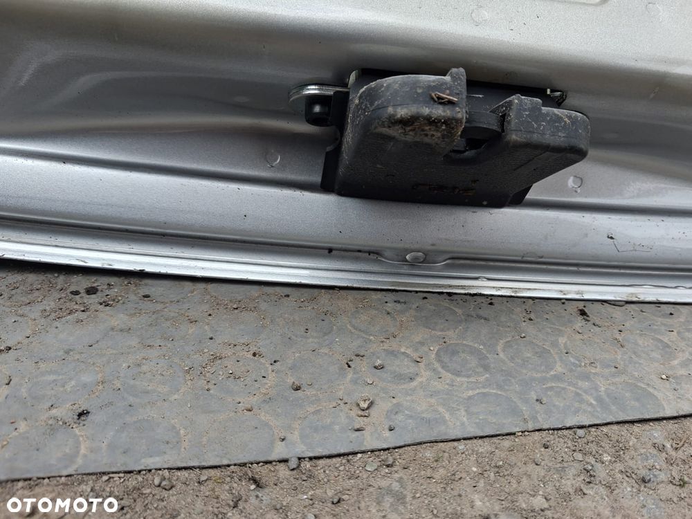 Klapa bagażnika VW GOLF V PLUS  srebrna   ITALIA!  OE - 9