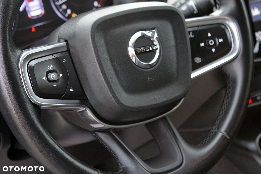 Volvo XC 40 - 21