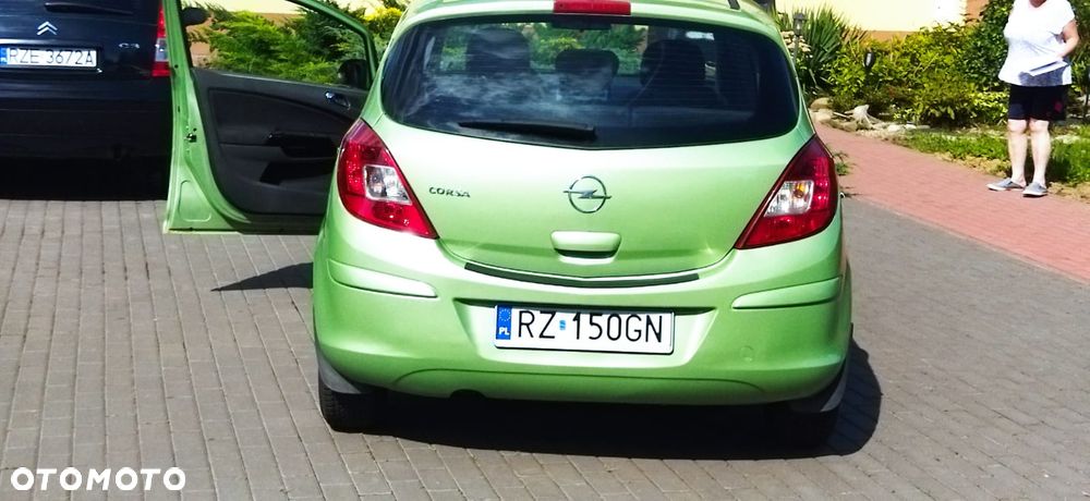 Opel Corsa 1.0 12V Essentia - 3