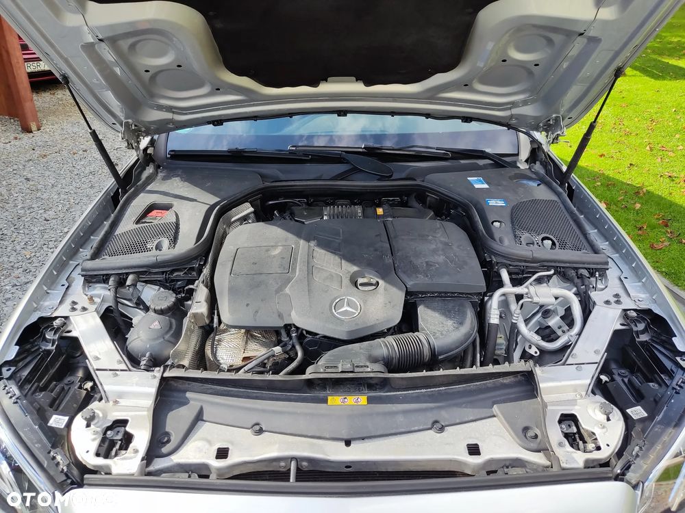 Mercedes-Benz Klasa E 220 d 9G-TRONIC - 12
