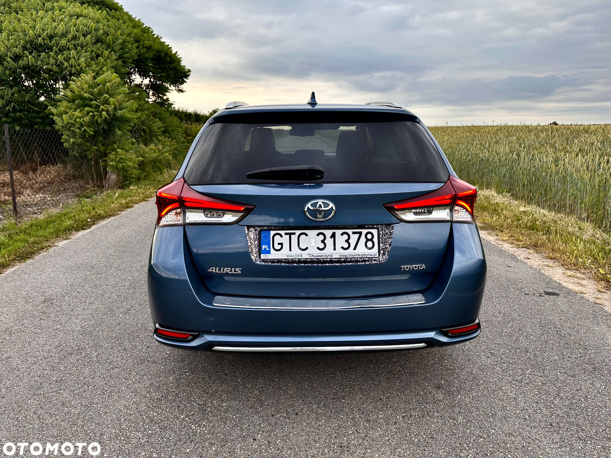 Toyota Auris 1.6 D-4D Premium - 6