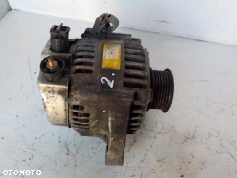 TOYOTA CELICA VII 1.8  ALTERNATOR 27060-22030 - 1