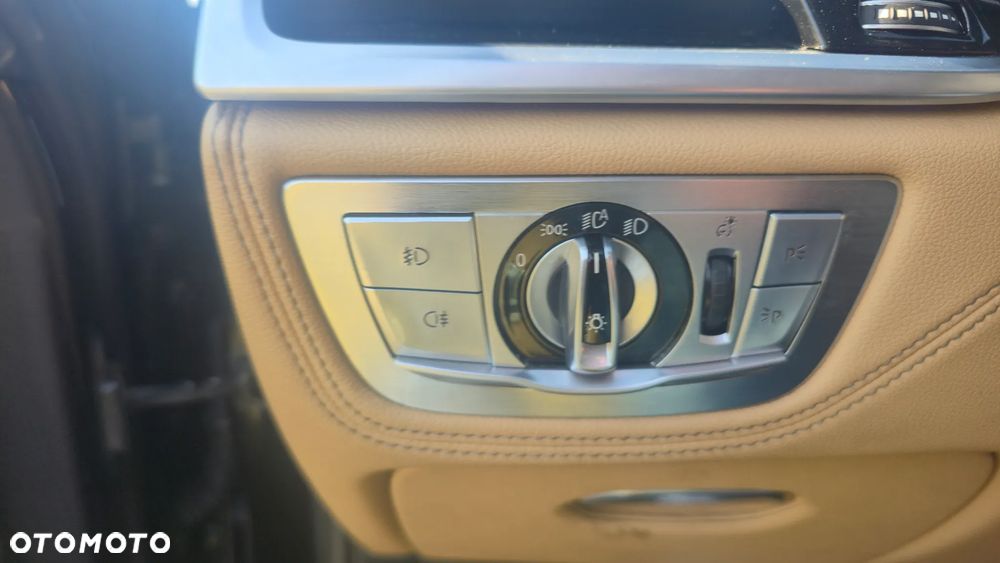 BMW Seria 7 730d - 12