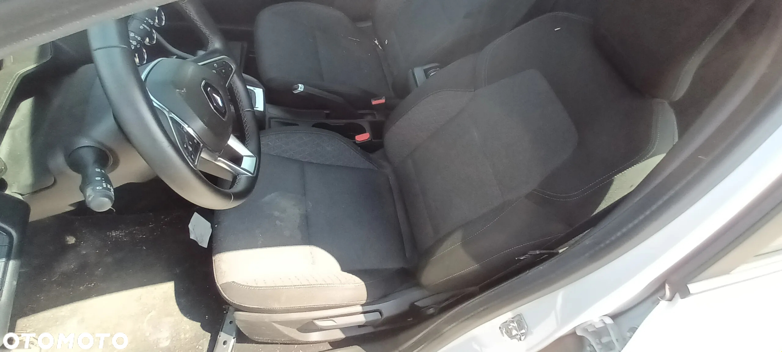Renault Clio 1.6 E-TECH Intens - 17
