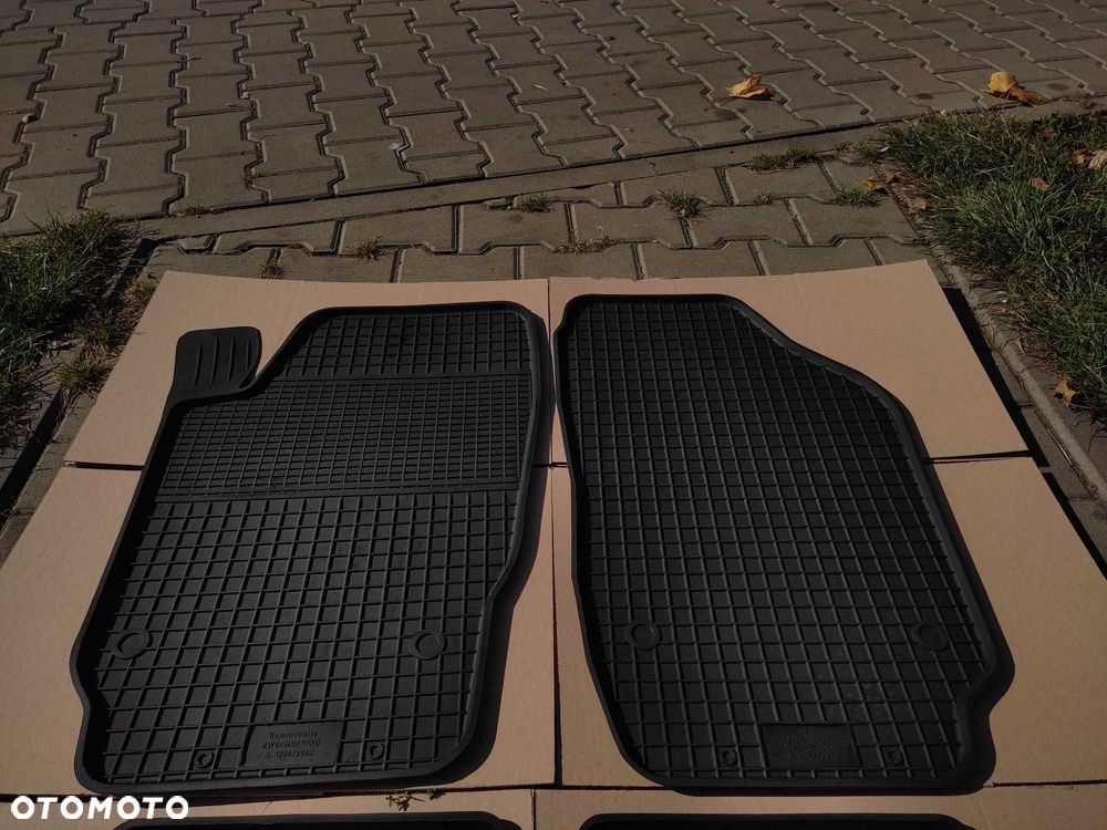 NOWE Dywaniki gumowe SKODA FELICIA 94r-01r dopasowane korytka korytko - 2