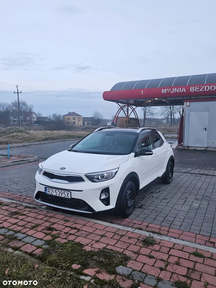 Kia Stonic 1.4 L - 4