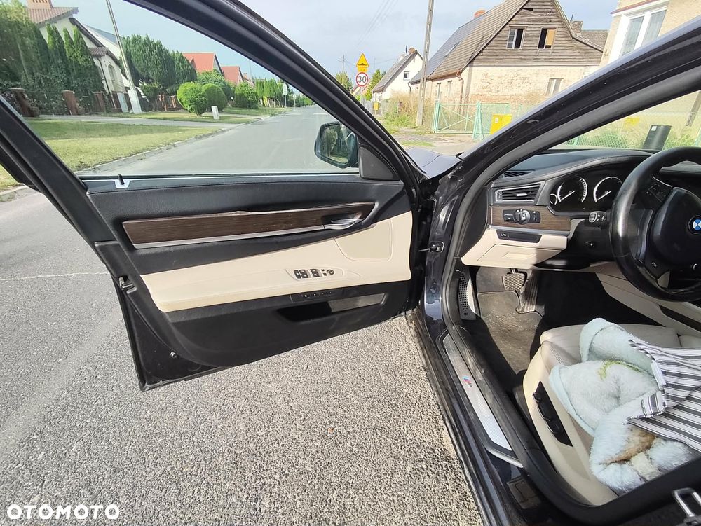 BMW Seria 7 730d - 11