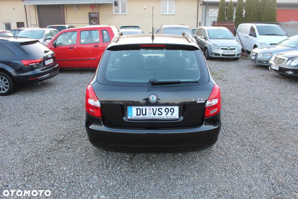Skoda Fabia 1.4 16V Ambiente - 10