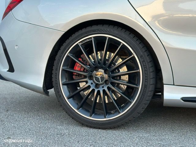 Mercedes-Benz CLA 45 AMG 4Matic Speedshift DCT 7G Night Edition - 26