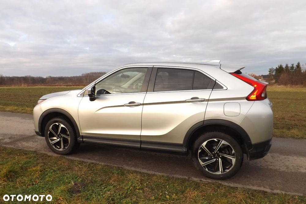 Mitsubishi Eclipse Cross 1.5 T-MIVEC (ClearTec) CVT 4WD Plus - 3