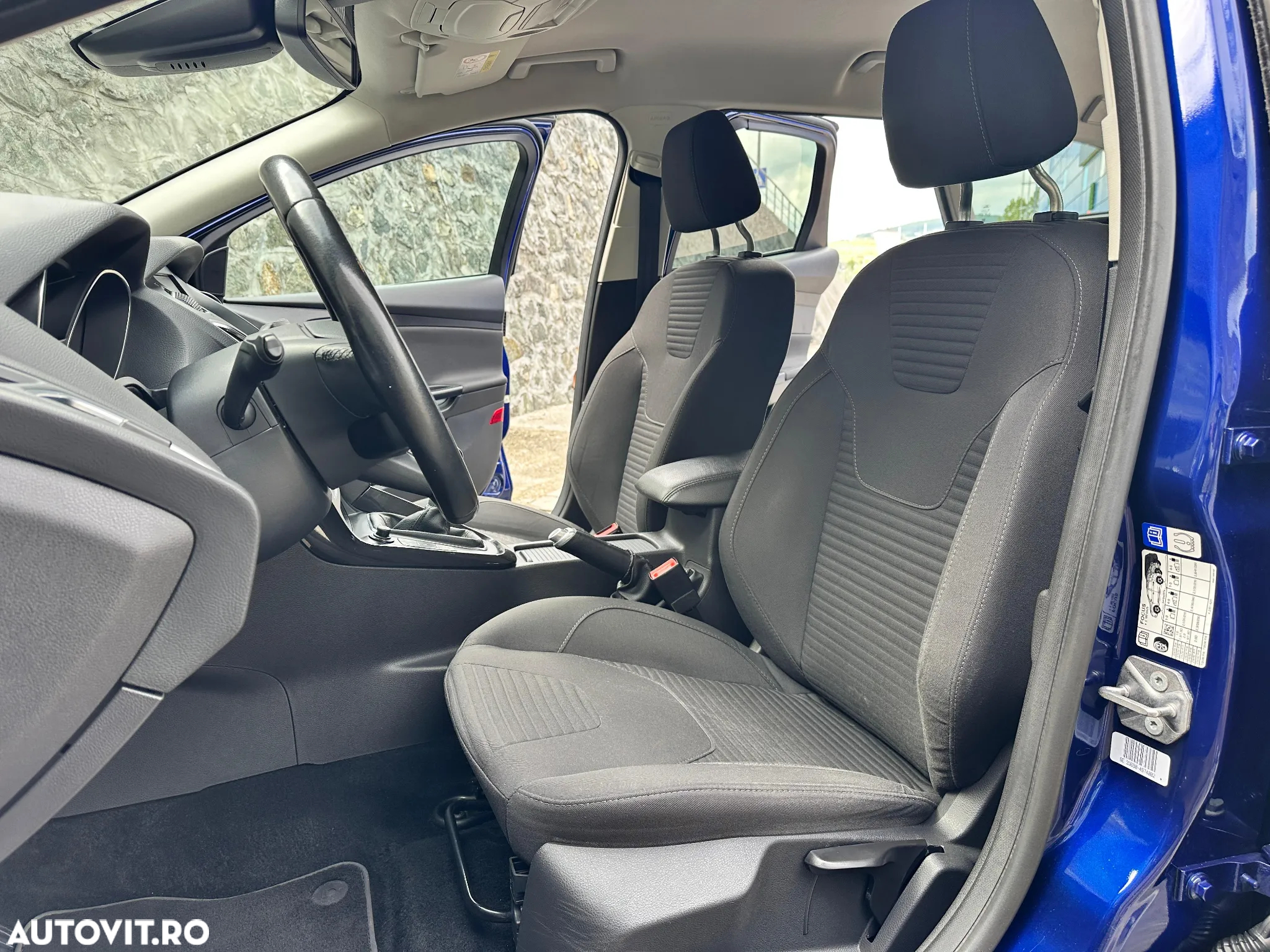Ford Focus 1.5 EcoBlue Start-Stopp-System TITANIUM - 27