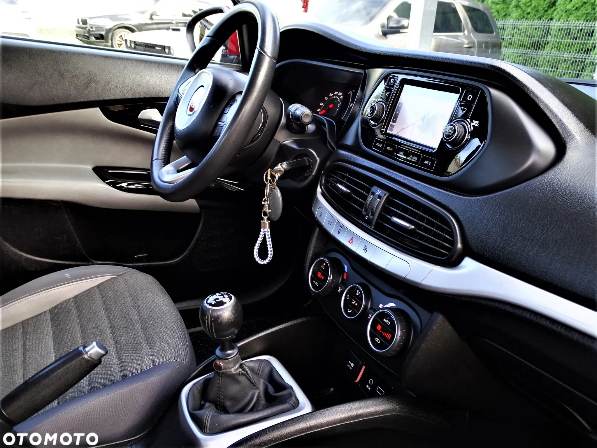 Fiat Tipo 1.6 MultiJet 16v Lounge - 17