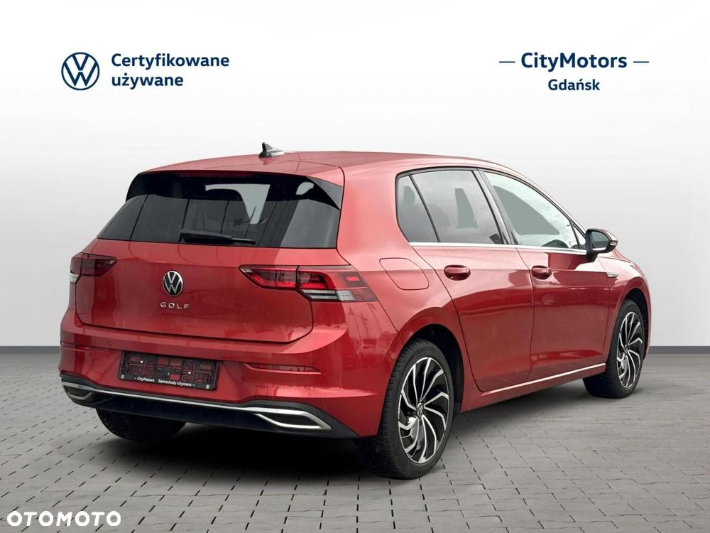 Volkswagen Golf - 6