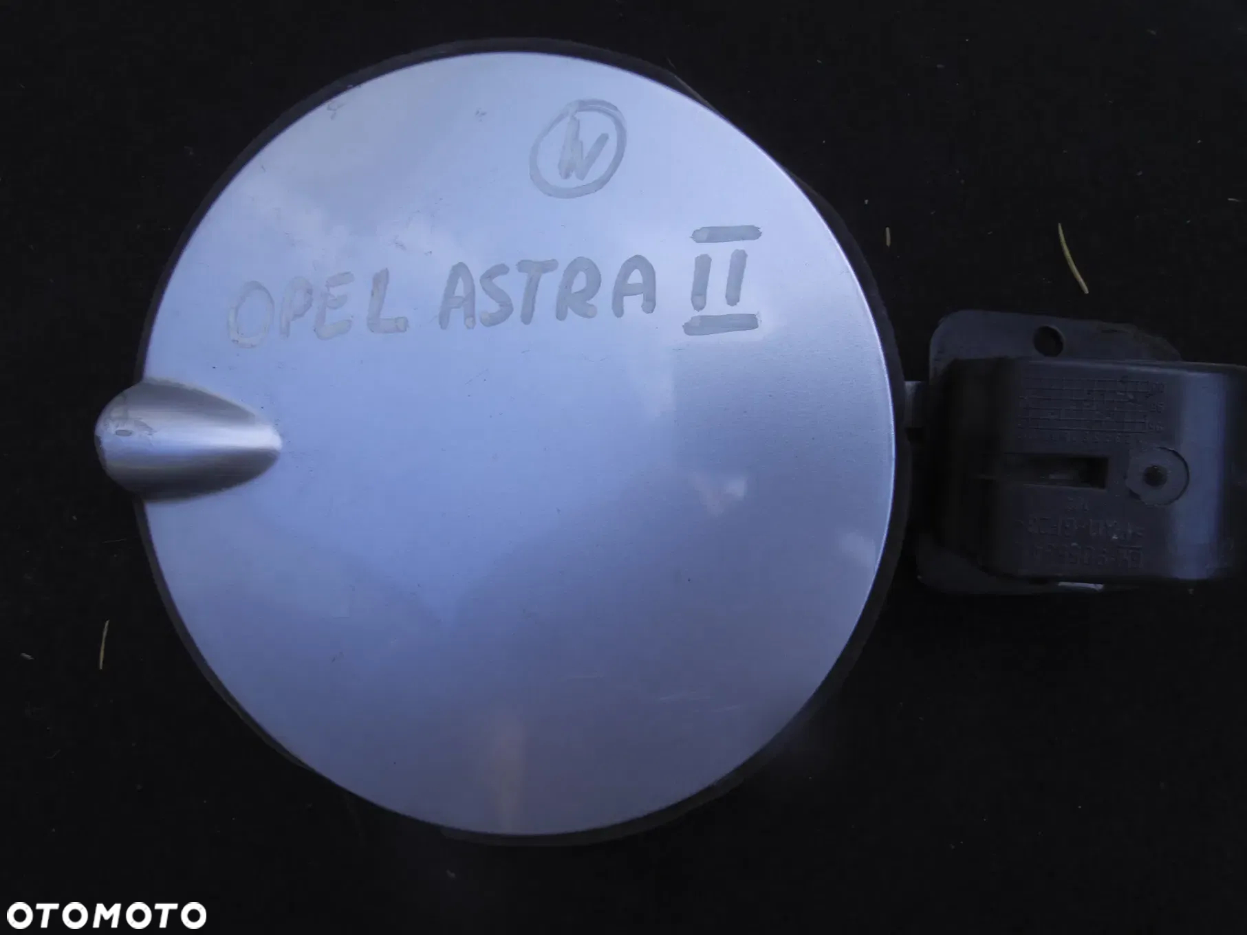 OPEL ASTRA G II KLAPKA WLEWU PALIWA 90559411 008046589 SREBRNA WIELE SZTUK DO WYBORU - 4