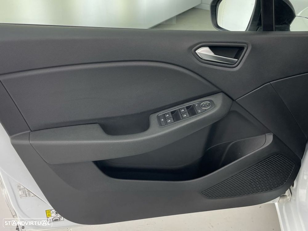 Renault Clio 1.0 TCe Evolution Bi-Fuel - 17