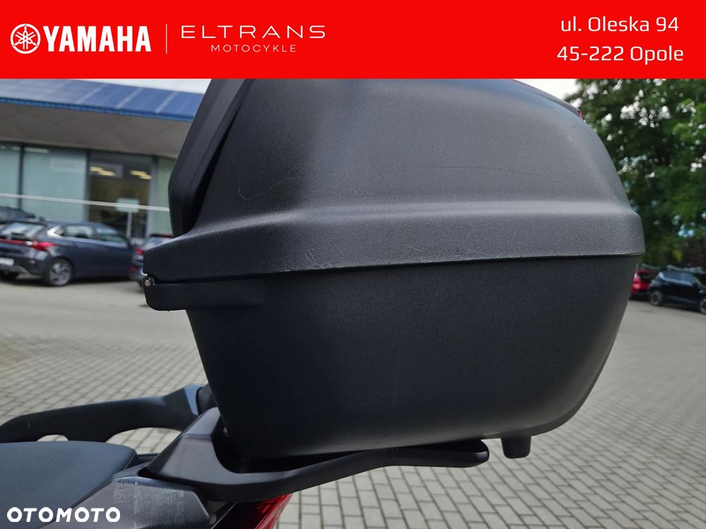 Yamaha Tmax - 16