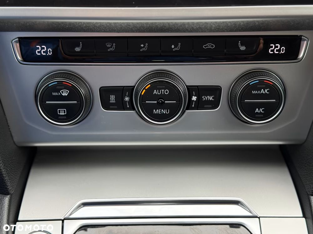 Volkswagen Passat 2.0 TDI (BlueMotion Technology) Comfortline - 12