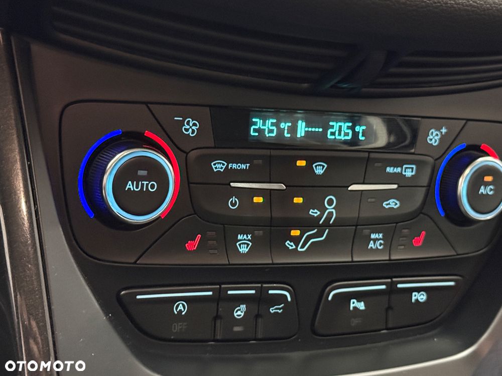 Ford Kuga 2.0 TDCi 4WD Titanium - 29