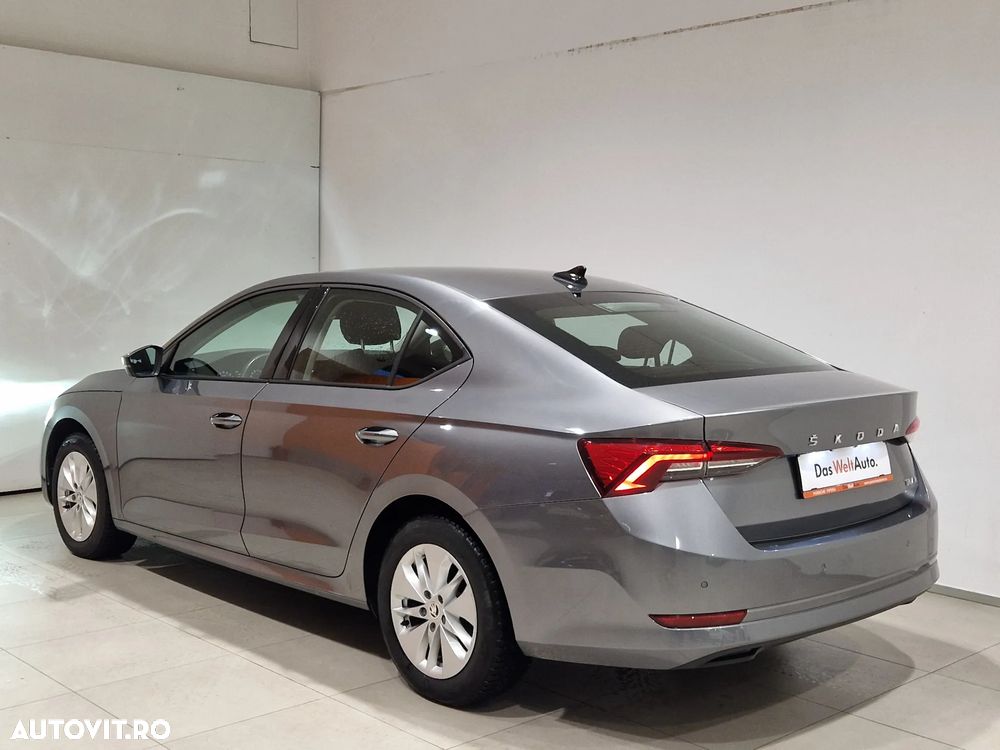 Skoda Octavia 2.0 TDI DSG Ambition - 3