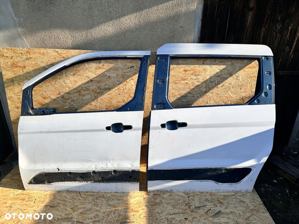 Ford Transit Connect MK2 drzwi przednie lewe