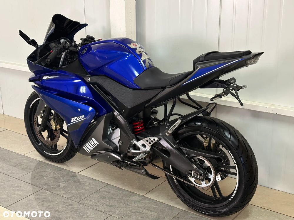 Yamaha YZF - 6