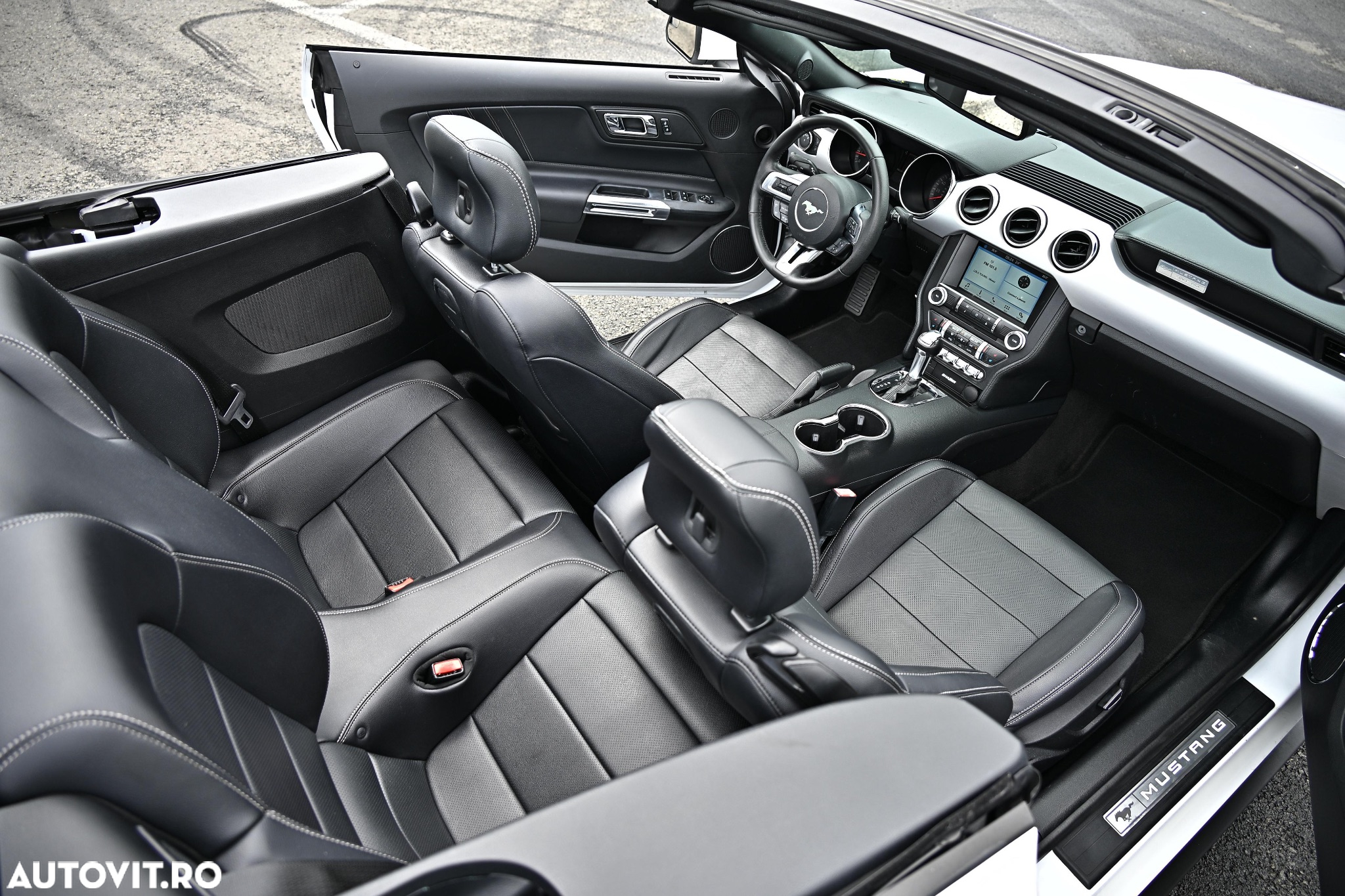 Ford Mustang Cabrio 2.3 Eco Boost - 6
